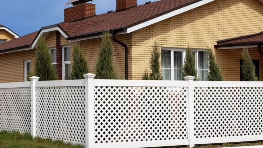4 Reasons to Fence In Your Yard