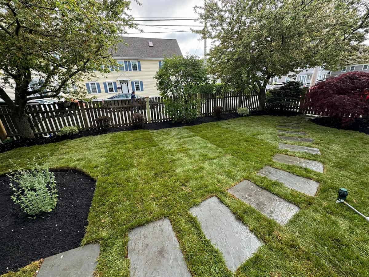 Perfect Front Yard Fence with Professional Installation